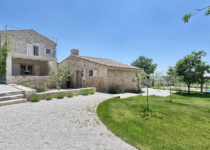 Charlotta Vikendica Porec